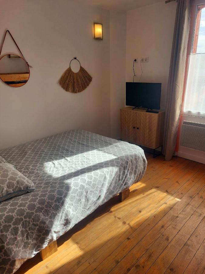 Les Belles Terrasses Dieppe ,3 Appartements , Le Vegetal De 1 A 8 Personnes , Le Tropical De 1 A 6 Personnes , Le Floral Avec Terrasse De 1 A 3 Personnes , Quartier Calme Au Stationnement Gratuit A Cote De L'Avenue Verte Buitenkant foto