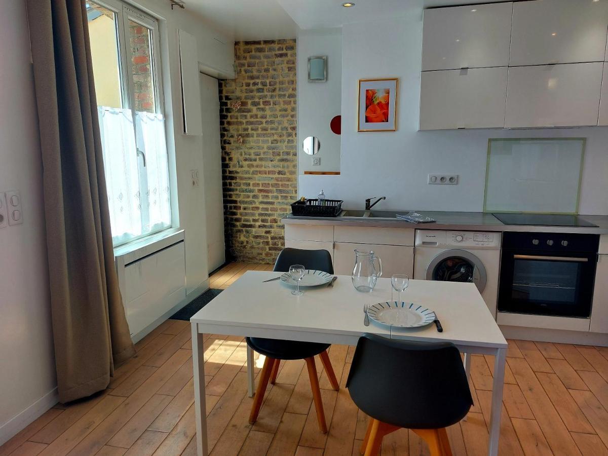 Les Belles Terrasses Dieppe ,3 Appartements , Le Vegetal De 1 A 8 Personnes , Le Tropical De 1 A 6 Personnes , Le Floral Avec Terrasse De 1 A 3 Personnes , Quartier Calme Au Stationnement Gratuit A Cote De L'Avenue Verte Buitenkant foto