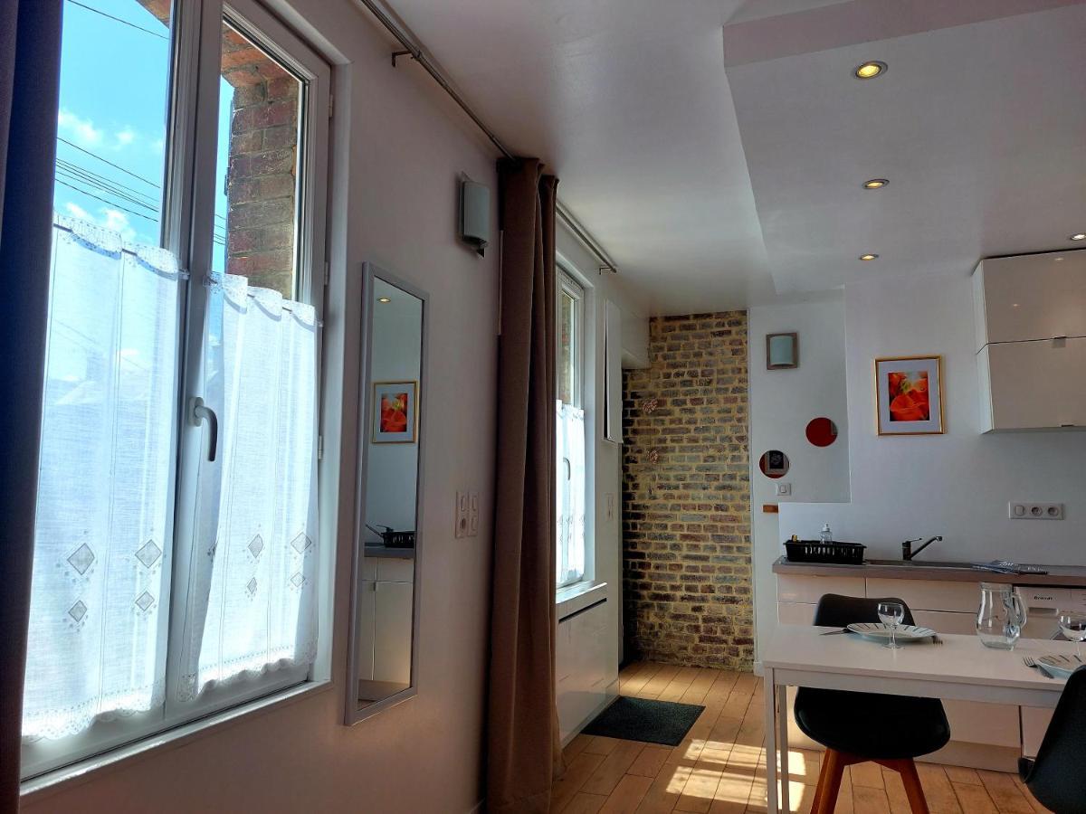 Les Belles Terrasses Dieppe ,3 Appartements , Le Vegetal De 1 A 8 Personnes , Le Tropical De 1 A 6 Personnes , Le Floral Avec Terrasse De 1 A 3 Personnes , Quartier Calme Au Stationnement Gratuit A Cote De L'Avenue Verte Buitenkant foto