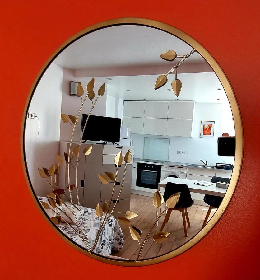 Les Belles Terrasses Dieppe ,3 Appartements , Le Vegetal De 1 A 8 Personnes , Le Tropical De 1 A 6 Personnes , Le Floral Avec Terrasse De 1 A 3 Personnes , Quartier Calme Au Stationnement Gratuit A Cote De L'Avenue Verte Buitenkant foto