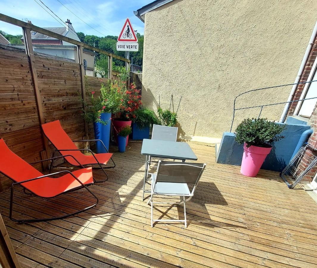 Les Belles Terrasses Dieppe ,3 Appartements , Le Vegetal De 1 A 8 Personnes , Le Tropical De 1 A 6 Personnes , Le Floral Avec Terrasse De 1 A 3 Personnes , Quartier Calme Au Stationnement Gratuit A Cote De L'Avenue Verte Buitenkant foto