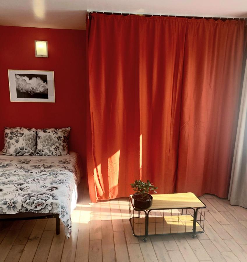 Les Belles Terrasses Dieppe ,3 Appartements , Le Vegetal De 1 A 8 Personnes , Le Tropical De 1 A 6 Personnes , Le Floral Avec Terrasse De 1 A 3 Personnes , Quartier Calme Au Stationnement Gratuit A Cote De L'Avenue Verte Buitenkant foto